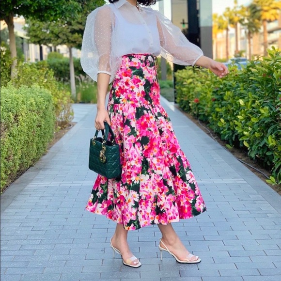 Zara Dresses & Skirts - NWT Zara belted floral tiered maxi skirt pink